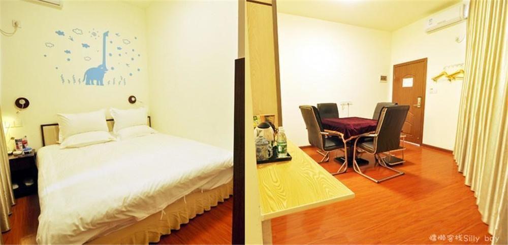 Renli Hotel เฉิงตู ภายนอก รูปภาพ
